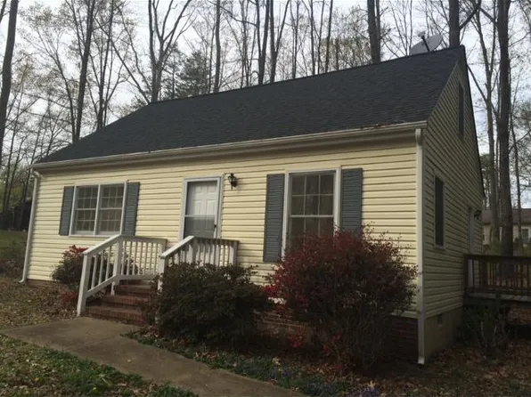 101 Crutchfield Cir, Spotsylvania, VA 22551