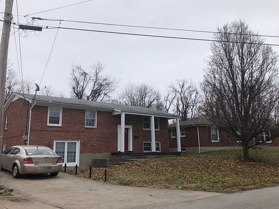 3rd image of 6807 Moorhampton Dr