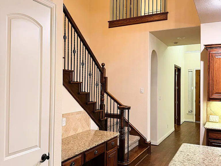 2215 Longview Rd — Photo 24