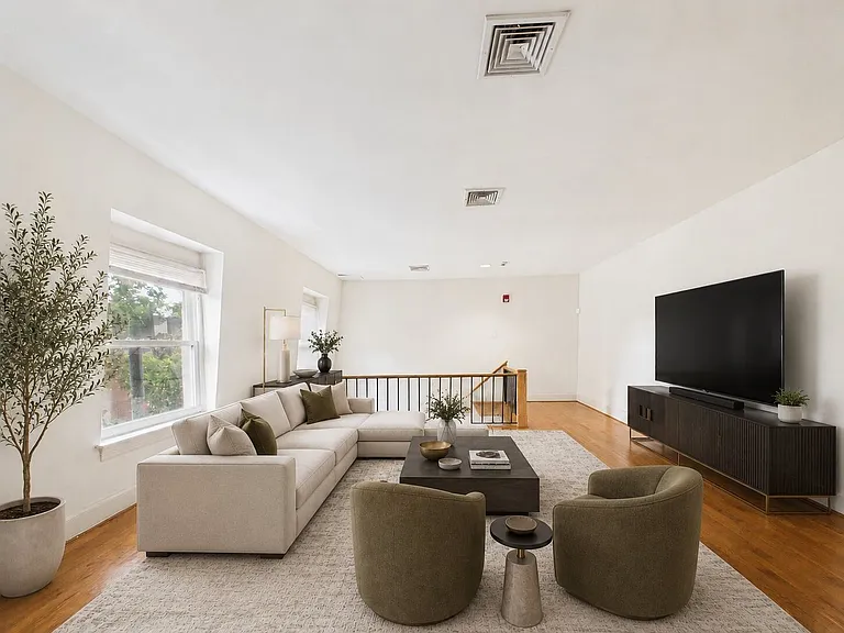 1740 N 42nd St #18 — Photo 7