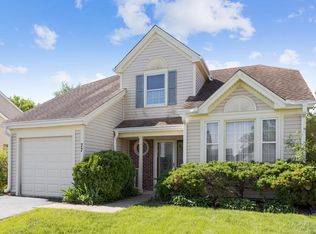 77 Washington Ave, Streamwood, IL