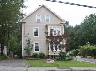 29 School St, Plainville, MA 02762