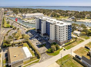 4425 Arendell St #17, Morehead City, NC 28557