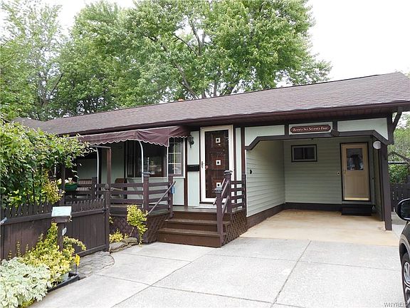 2nd image of 2674 Colvin Blvd