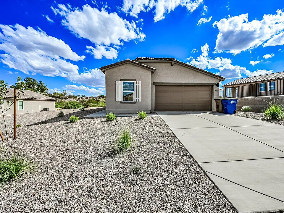 1845 Yance Dr