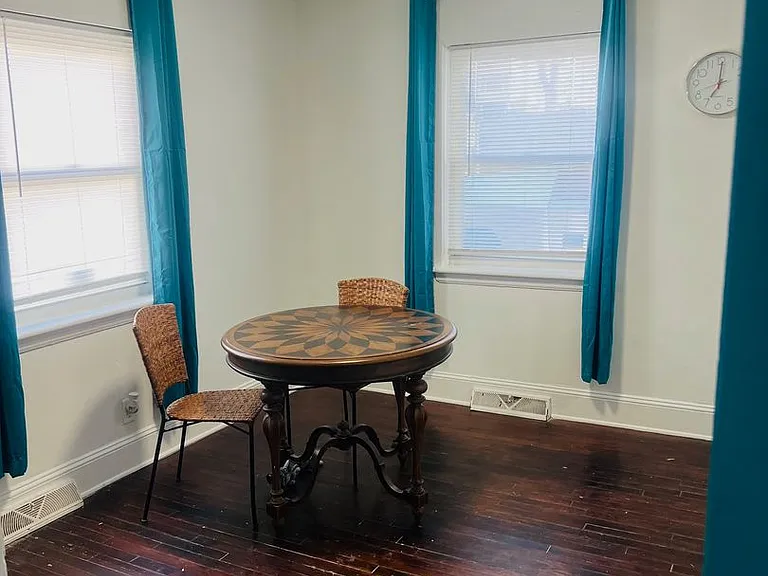 4109 S Tryon St — Photo 6