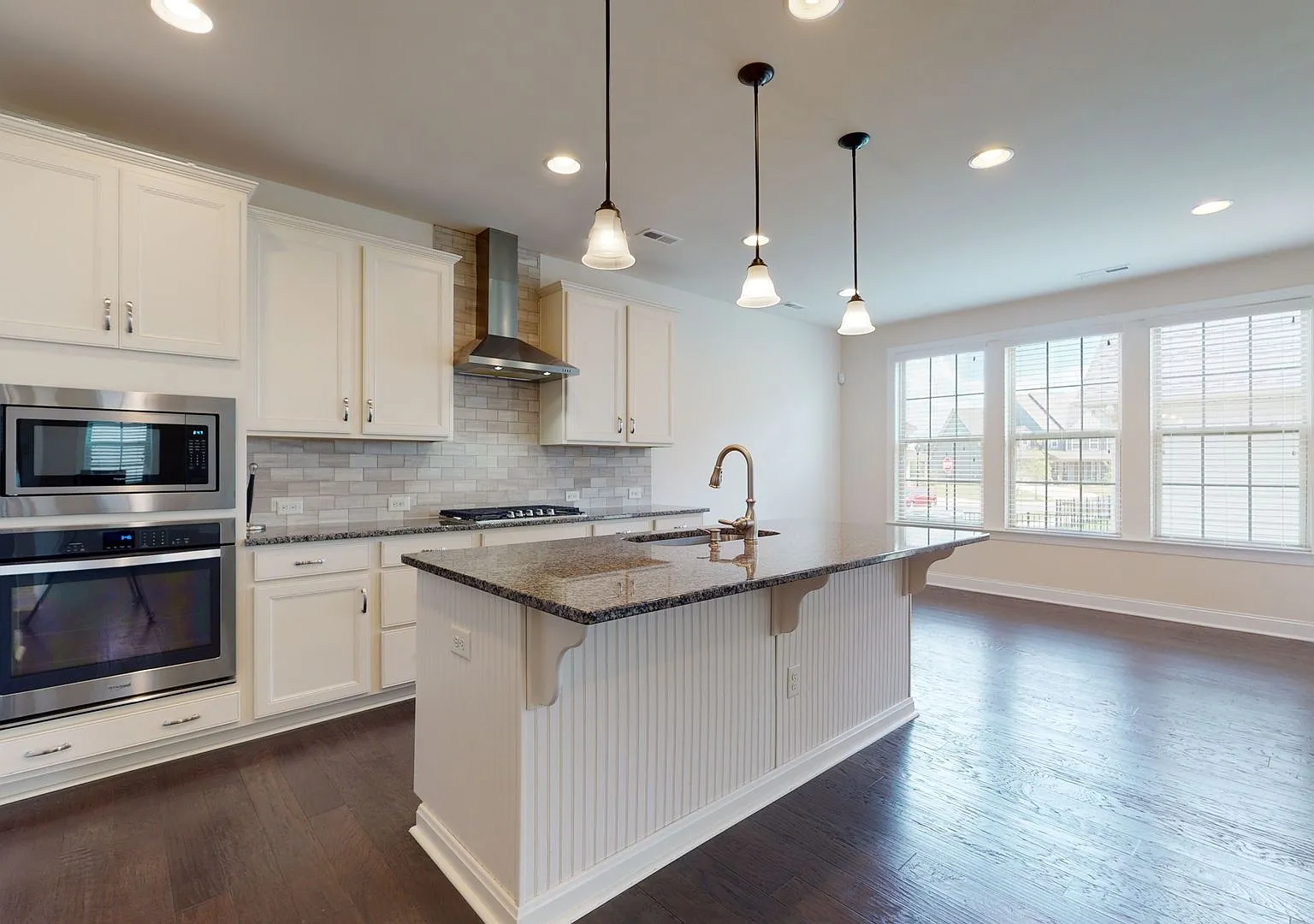 Rea Farms - Waverly Place- Like New Single-Family Home-Fenced in backyard! — Photo 4