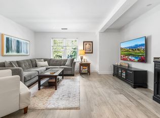 391 Pleasant St UNIT 101, Melrose, MA 02176