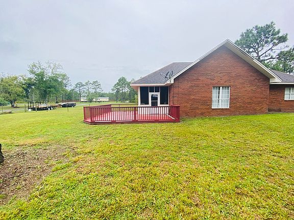 3rd image of 272 Paradise Ln