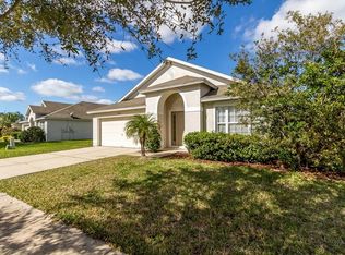 30313 Glenham Ct, Wesley Chapel, FL 33543