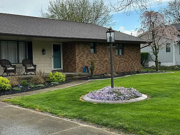 910 W Bogart Rd, Sandusky, OH 44870