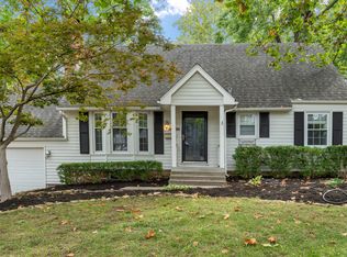 6735 Fontana St, Prairie Village, KS 66208