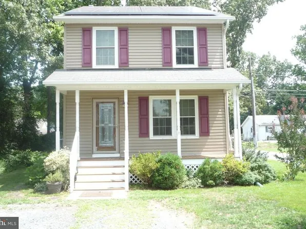 1718 Lake Ave, Shady Side, MD 20764