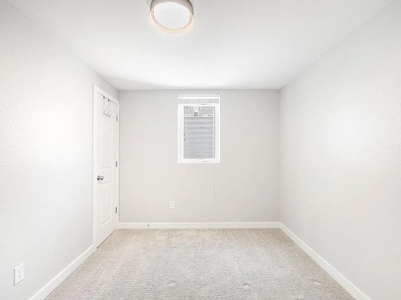 5th image of 1475 W 43rd Ave
