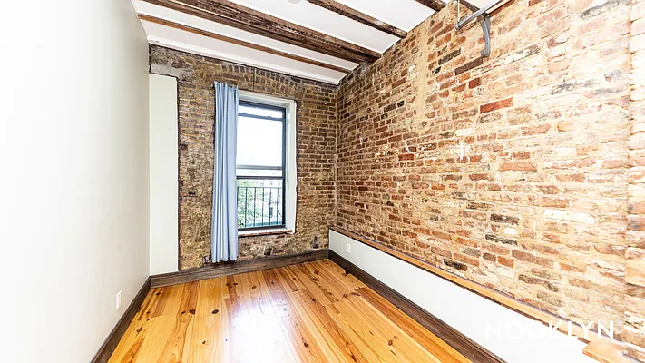 Rented by Nooklyn NYC LLC | media 9