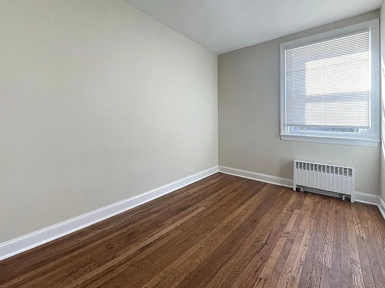 5156 D St #2 — Photo 10