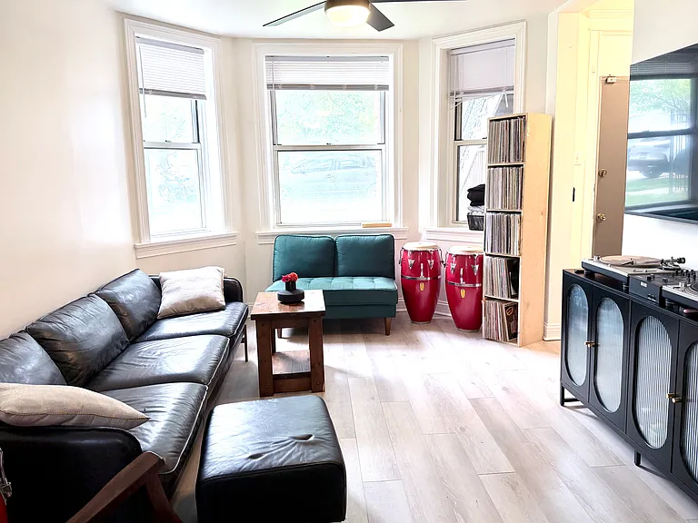 2917 N Whipple St #1 — Photo 3