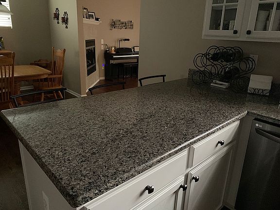 5th image of 7440 Waterfall Dr