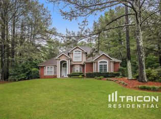 112 Falling Waters Dr, Jonesboro, GA 30236