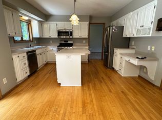 8265 Niagara Ln N, Maple Grove, MN 55311