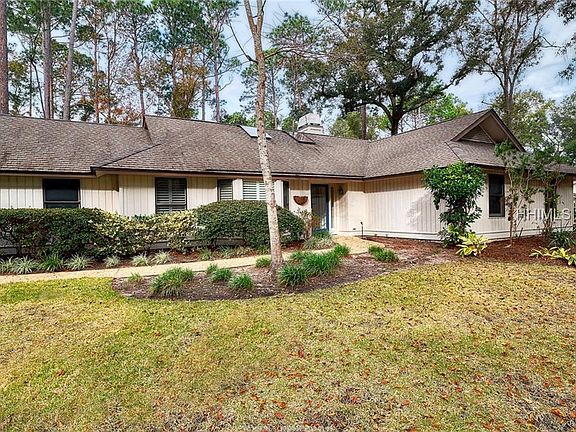 5th image of 50 Crooked Pond Dr