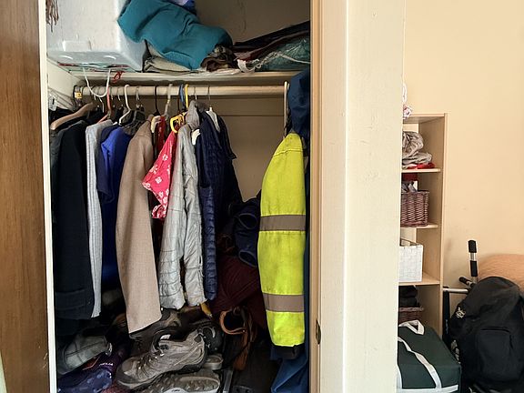 5th image of 15 Stearns Rd APT 1