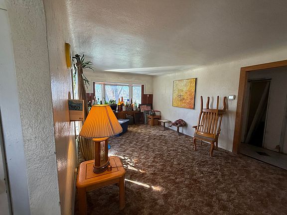 5th image of 1740 Riverside Dr