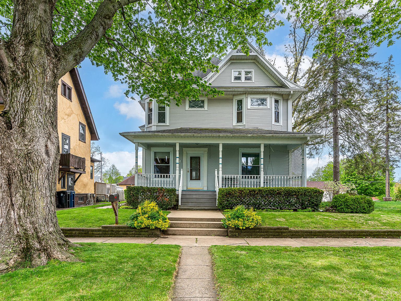 115 W 8th St, Tipton, IA 52772 Zillow