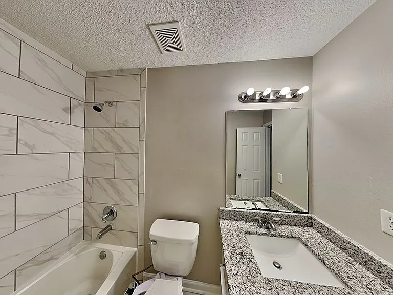 5657 Wolf Pack Dr — Photo 10