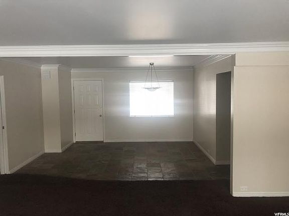 4th image of 2050 E Wilmott Dr