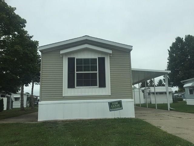1st image of 6101 Poinsettia Dr