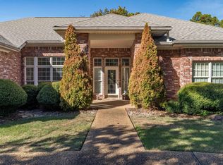 15 Excelso Ln, Hot Springs Village, AR 71909
