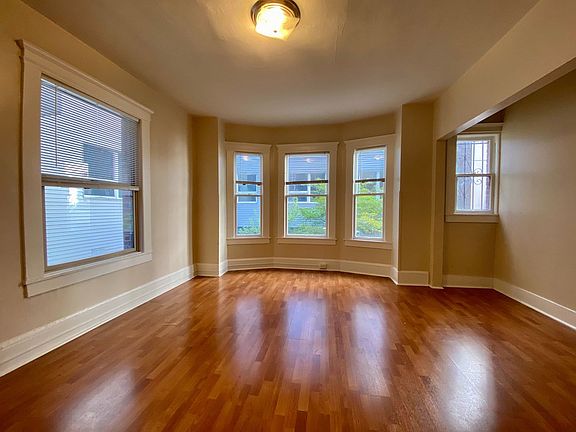 3rd image of 1511 Boylston Ave #305