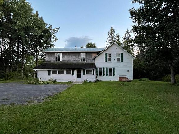 4th image of 860 Route 374