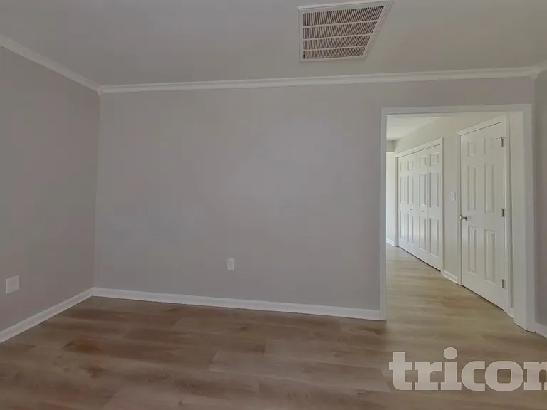 9022 Jaldena Dr — Photo 4