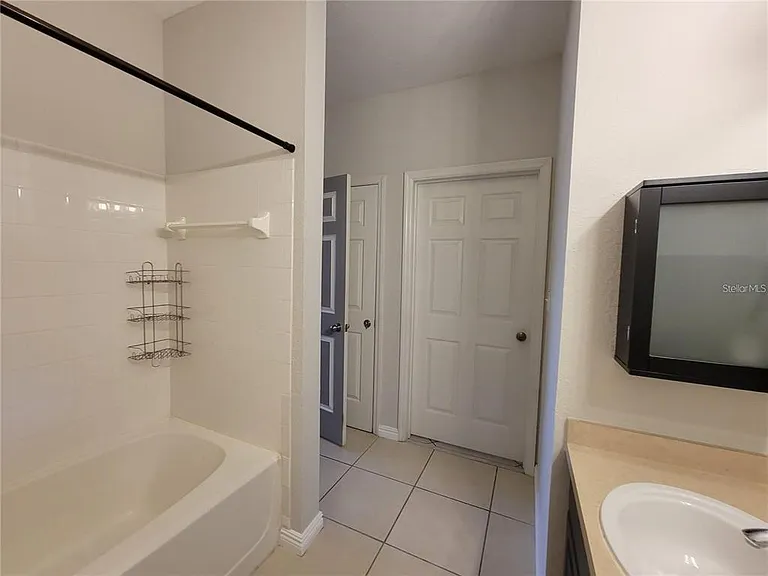 4306 Bayside Village Dr #102 — Photo 37