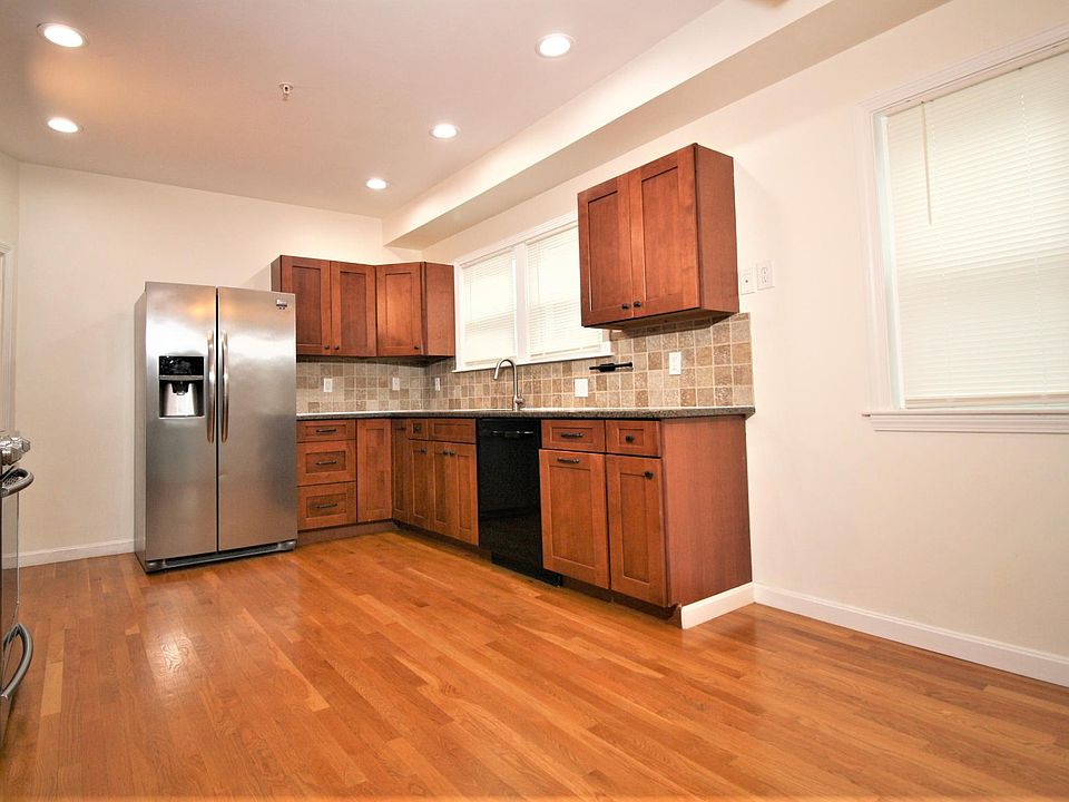 North wall of kitchen