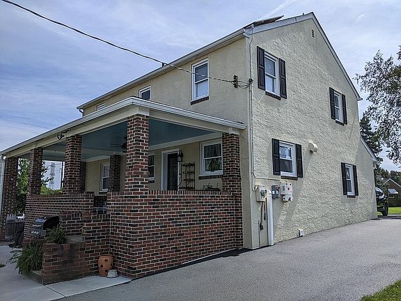 5th image of 21 Burke Ave