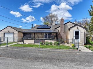 802 1st St, Davenport, WA 99122