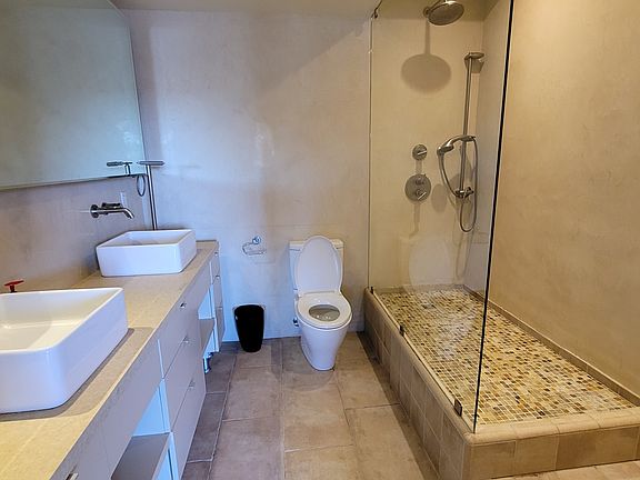 4th image of 601 Van Ness Ave APT 632