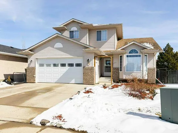11 W Fir Close, Sylvan Lake, AB T4S 2H9