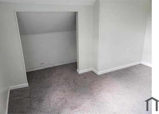 2037 Blades Ave — Photo 31