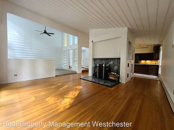 2nd image of 4 Cedar Ln