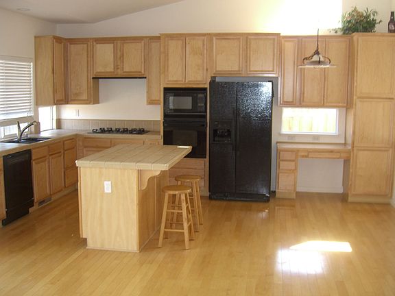 Maple Wood Kitchen