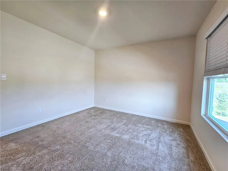306 Walnut Grove Way — Photo 23