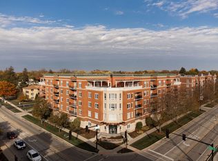 235 N Smith St APT 412, Palatine, IL 60067