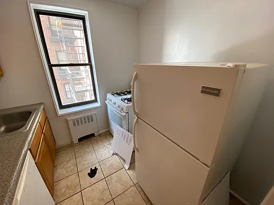 Rented by Queens Apartments Realty LLC | media 19