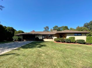 2288 Woodcrest Dr, Johnstown, PA 15905