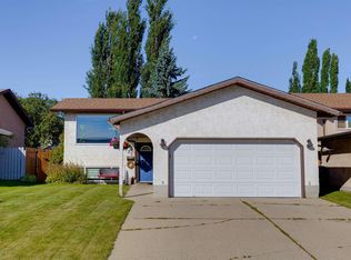 2820 35th St NW, Edmonton, AB T6L 3Y4