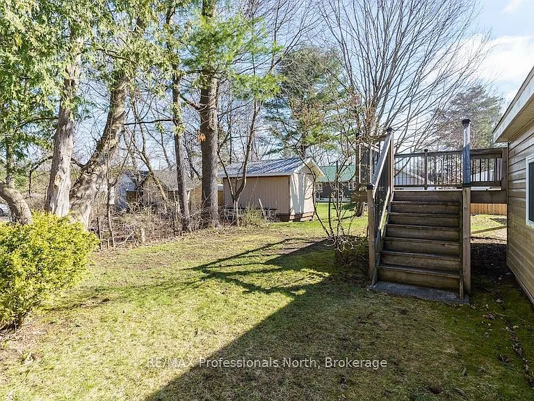 140 Elder St — Photo 23